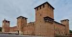 venetien/885694/das-castelvecchio-am-rande-der-etsch Das Castelvecchio am Rande der Etsch in Verona, aufgenommen am Corso Cavour. 05.2025