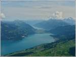 Aussicht vom Niesen auf den Thuner See, Interlaken und den Brienzer See.